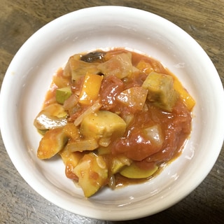 簡単レシピ　トマト缶レシピ　夏野菜のラタトゥイユ
